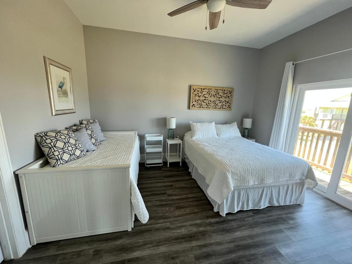 Sunny Catalina Villa Galveston Exterior photo